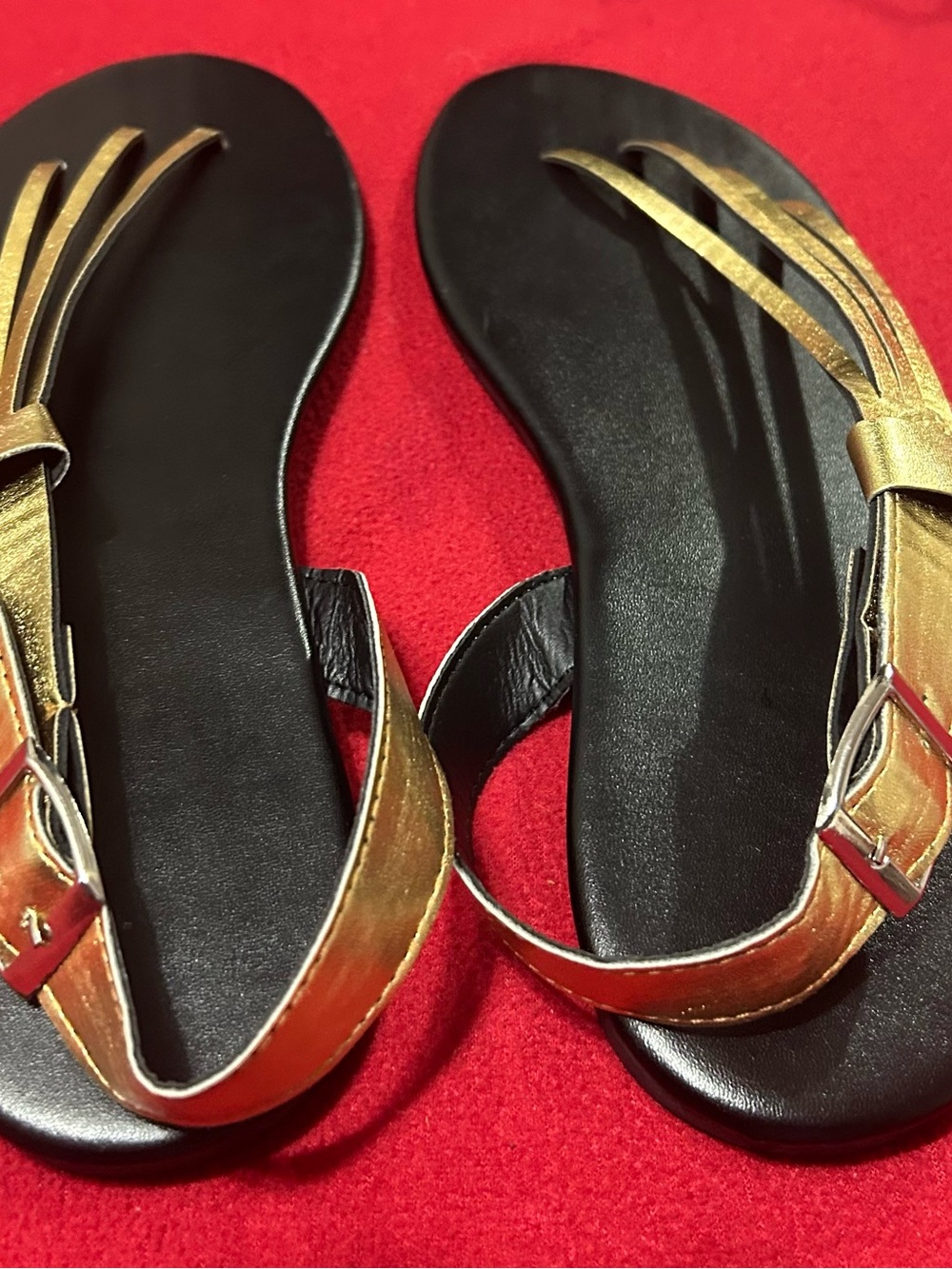 Sandals WlMetallic Gold Strap with Black Footbed Size 43/or US size 12